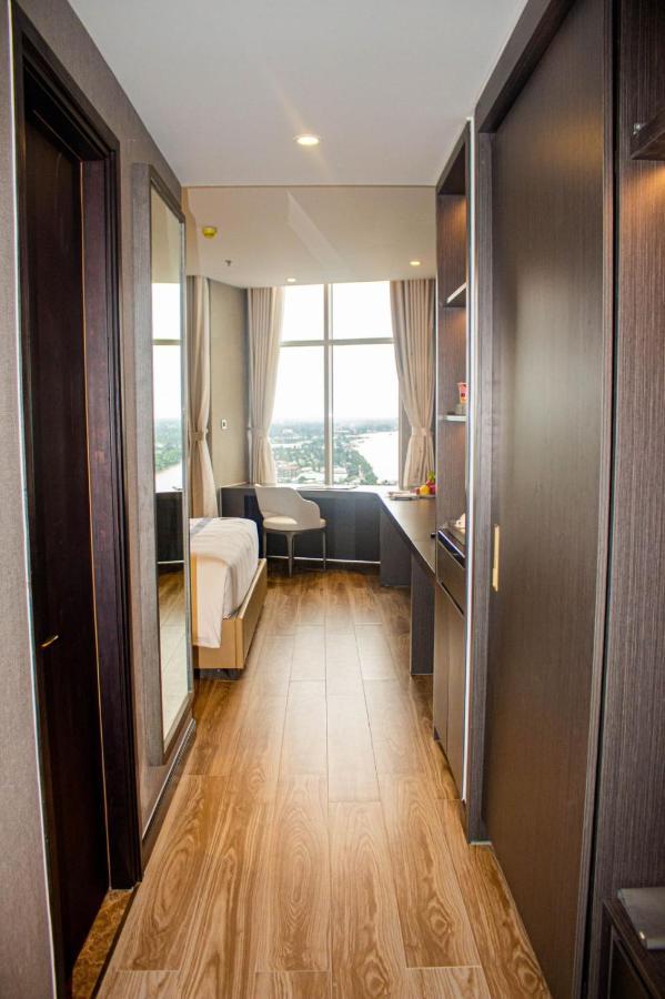 Diamond Stars Ben Tre Hotel Εξωτερικό φωτογραφία A room at the hotel