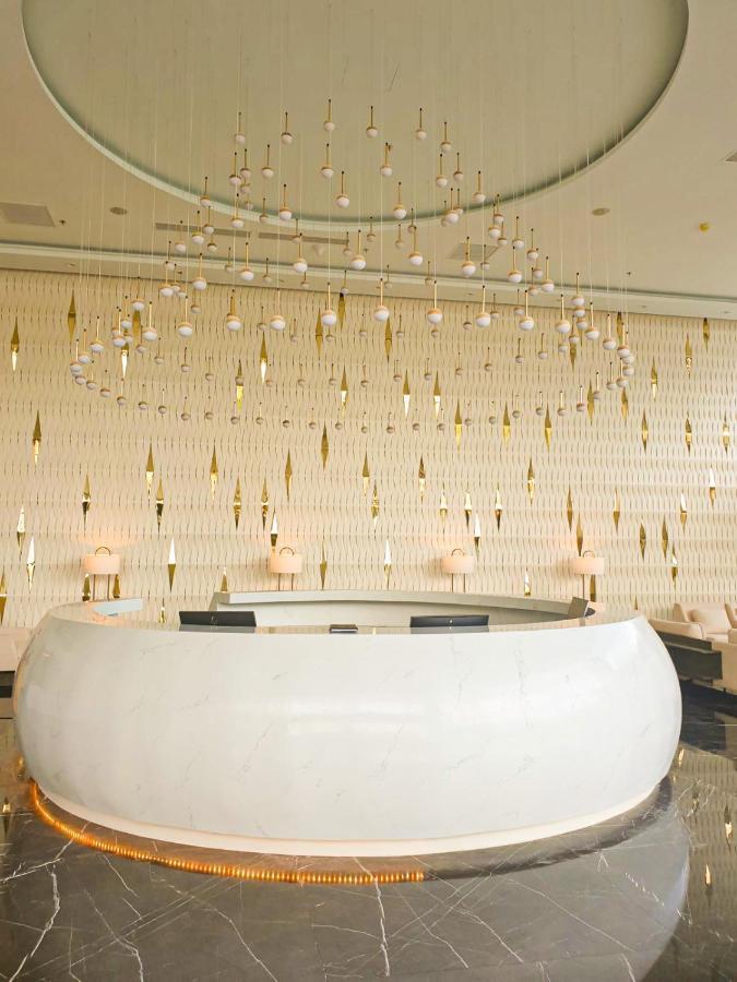 Diamond Stars Ben Tre Hotel Εξωτερικό φωτογραφία The lobby of the hotel
