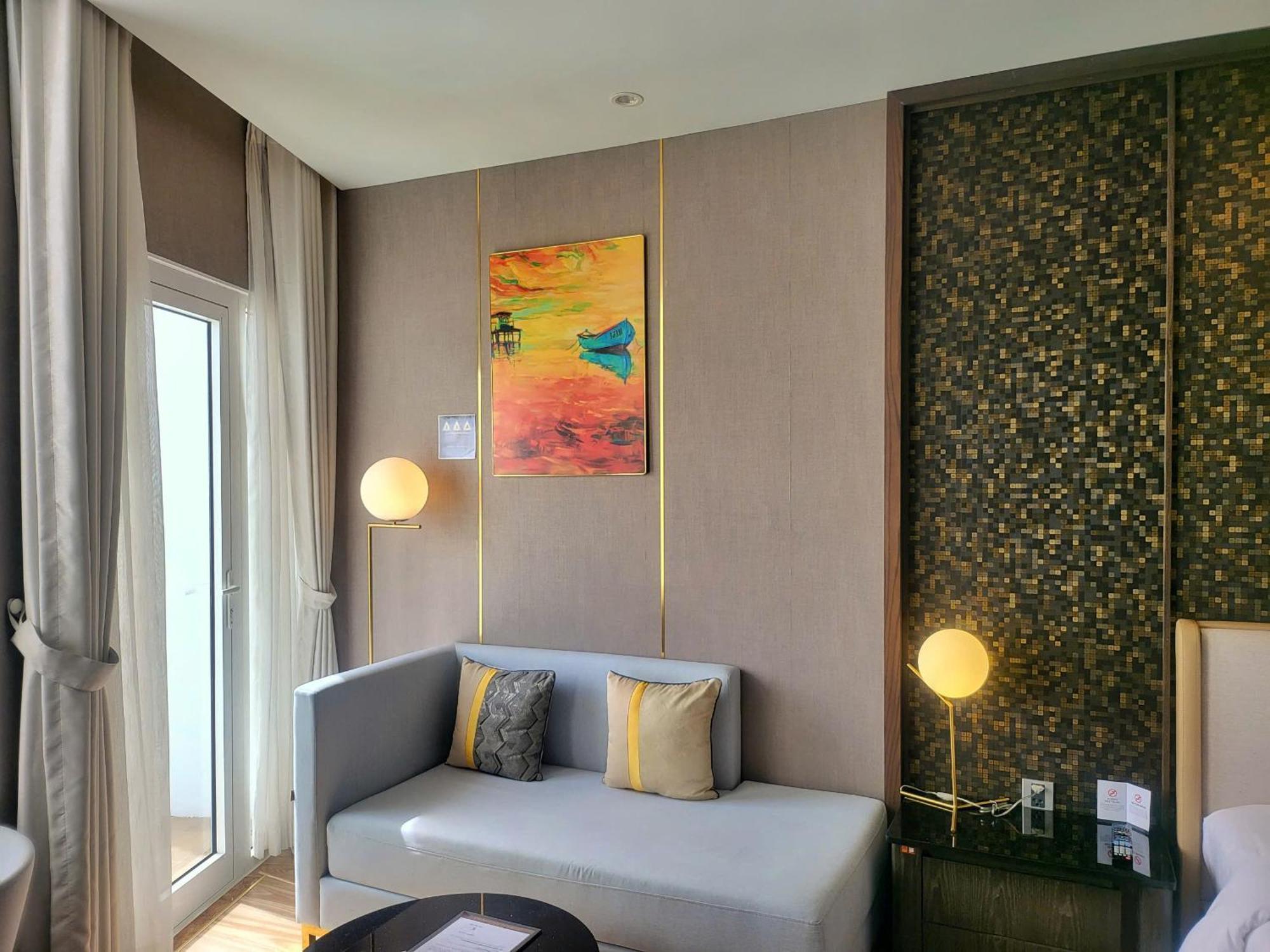 Diamond Stars Ben Tre Hotel Εξωτερικό φωτογραφία A room at the hotel