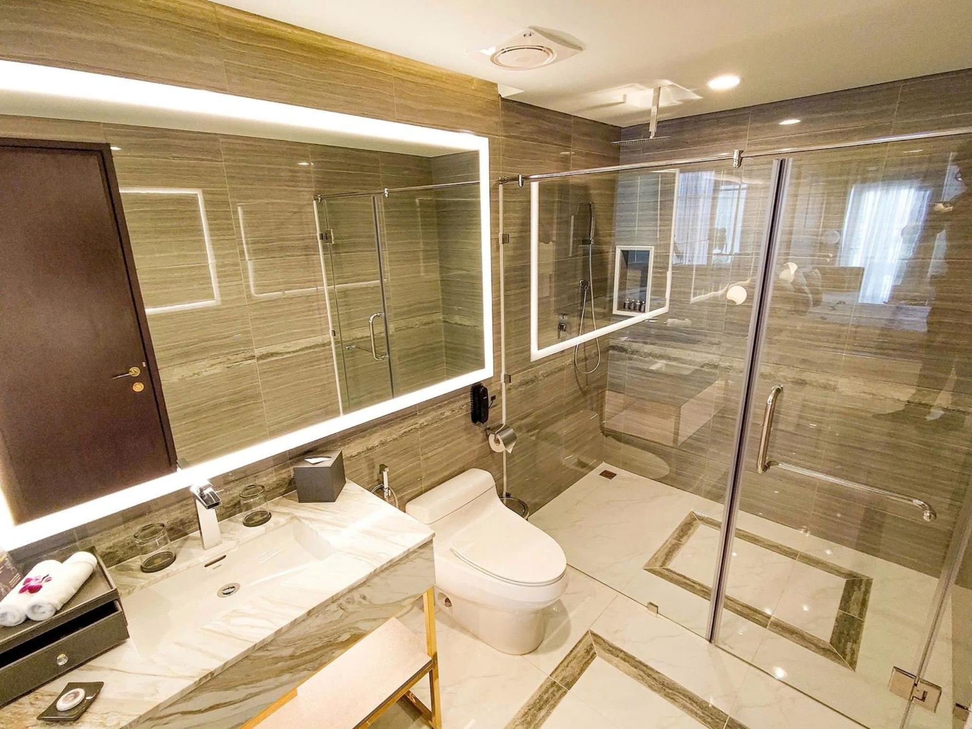 Diamond Stars Ben Tre Hotel Εξωτερικό φωτογραφία Bathroom
